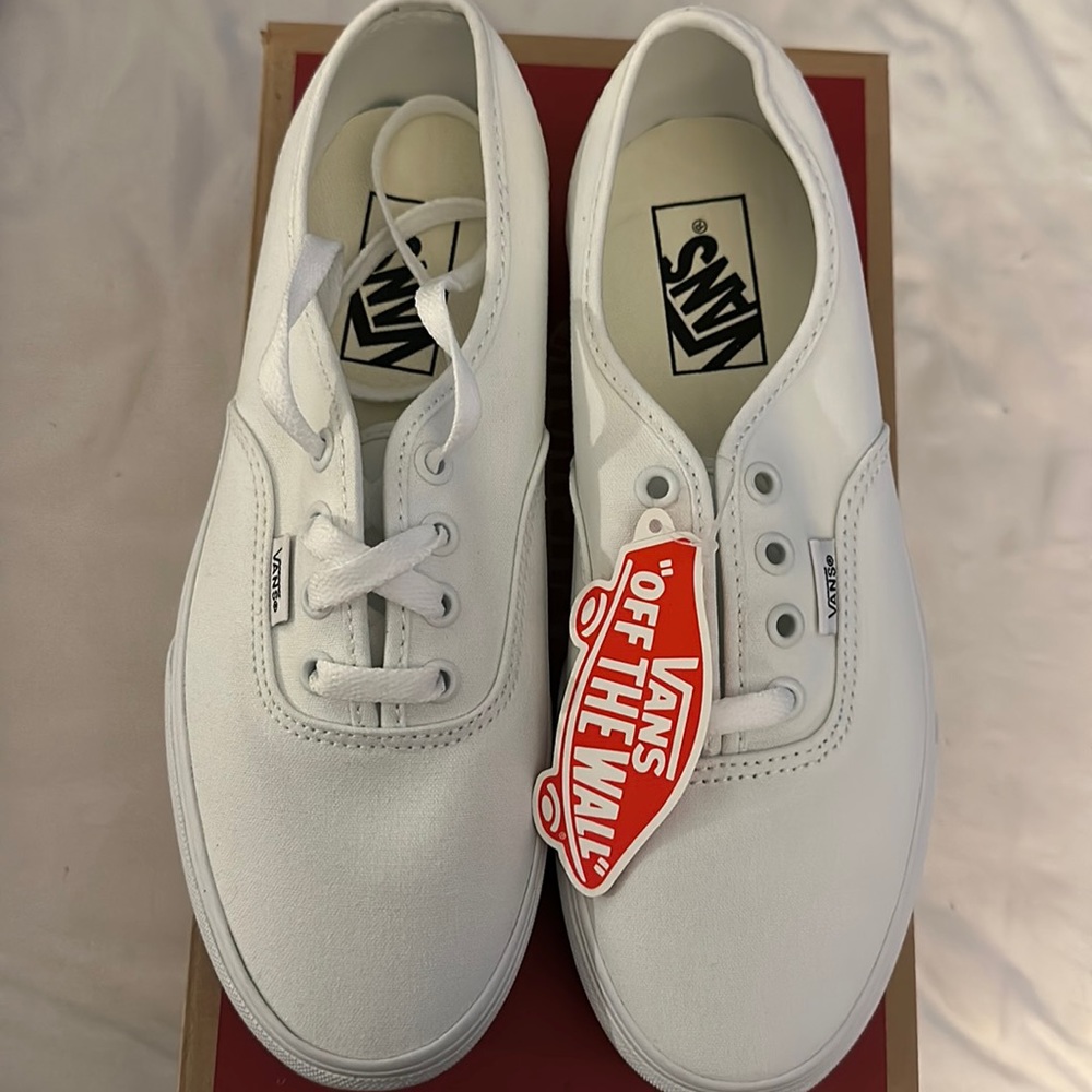 Vans NWT Authentic Platform True White 7.5